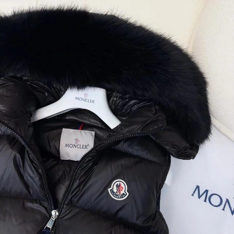 EasyCare Moncler Down Jackets 143978