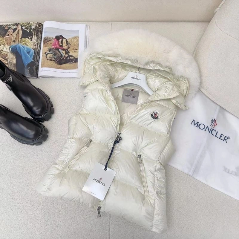 Moncler Down Jackets Soft 143987