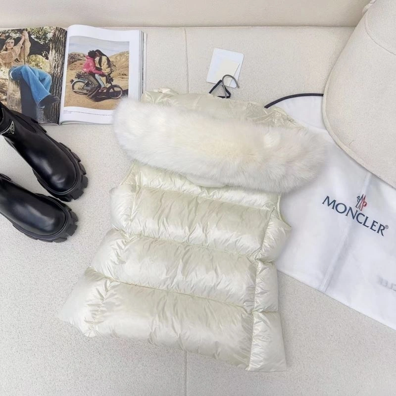 Moncler Down Jackets Soft 143987