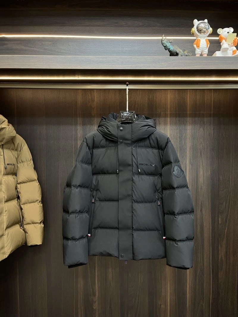 ComfortFit Moncler Down Jackets 143989