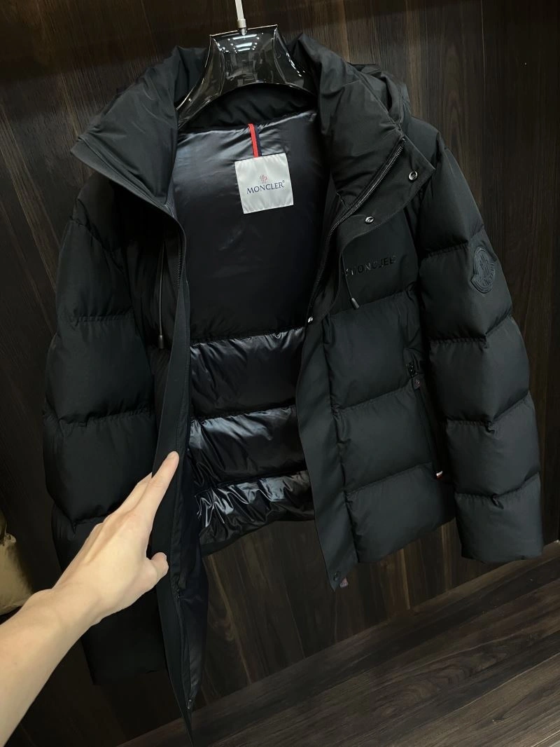 ComfortFit Moncler Down Jackets 143989