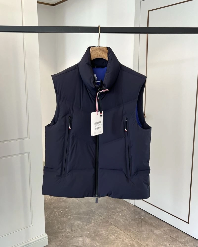 Snug Moncler Down Jackets 143964
