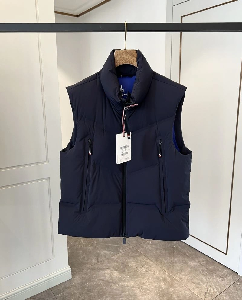 Snug Moncler Down Jackets 143964