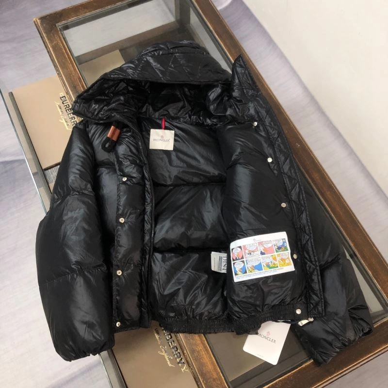 Moncler Down Jackets Snug 143972