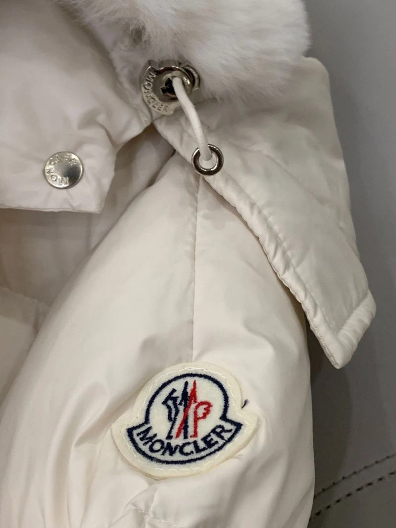 Moncler Down Jackets ComfortFit 143965