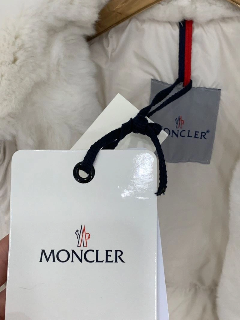 Moncler Down Jackets ComfortFit 143965