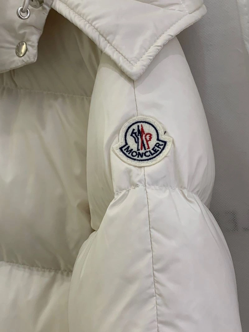 NewStyle Moncler Down Jackets 143958