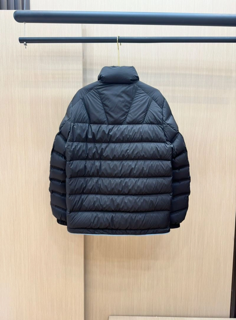 Moncler Down Jackets Sustainable 143962