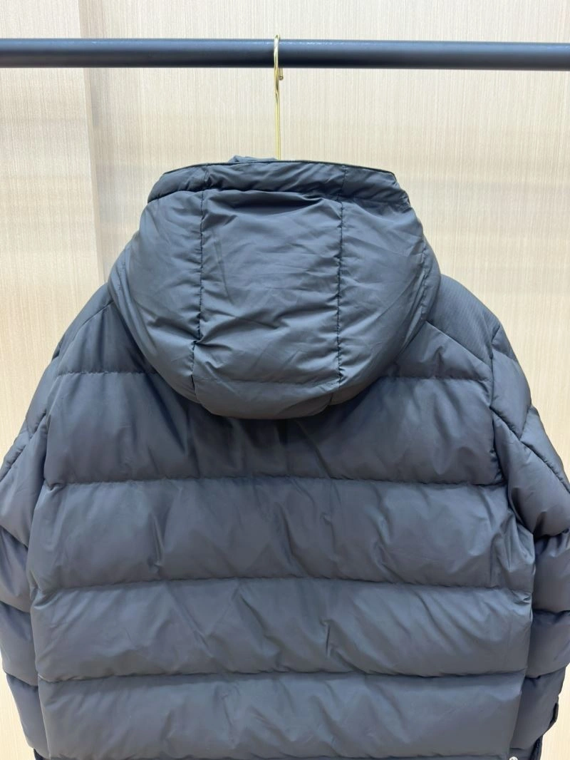 Modern Moncler Down Jackets 143953