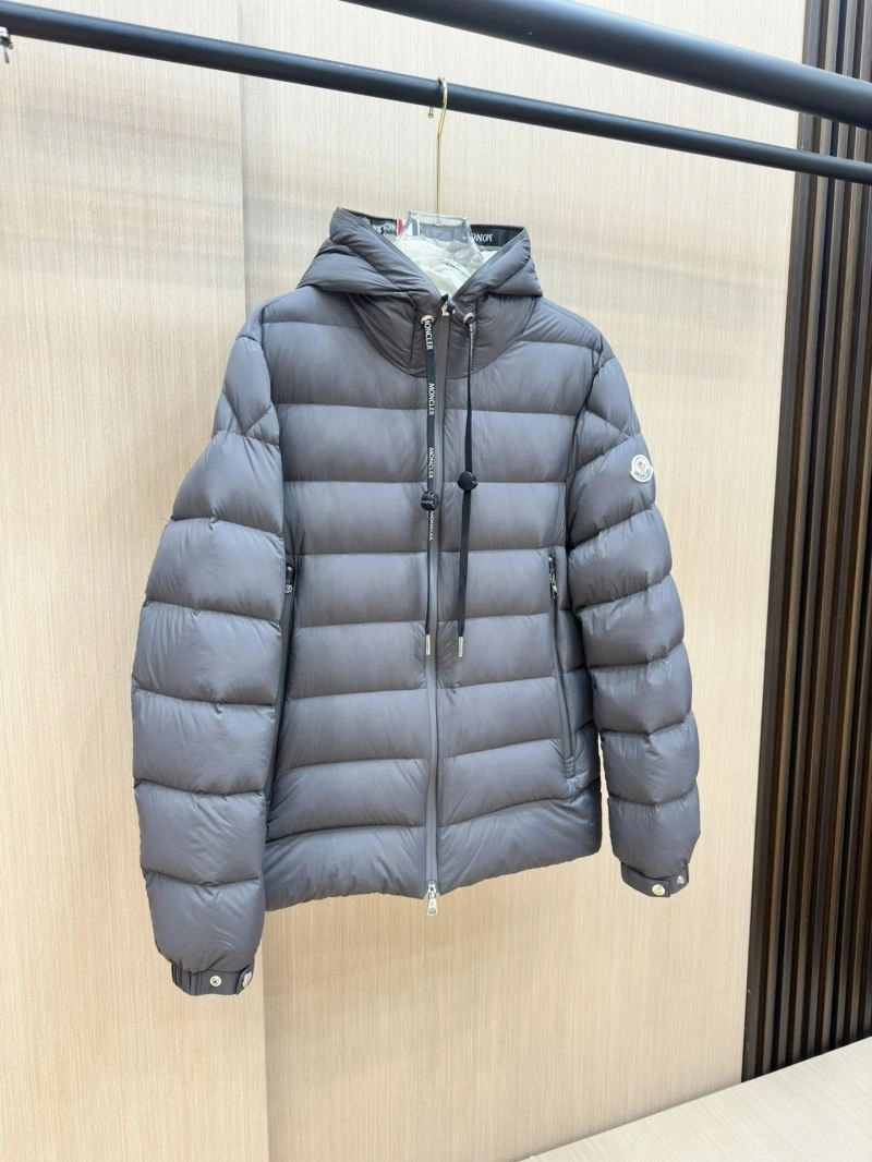 TechFriendly Moncler Down Jackets 143954