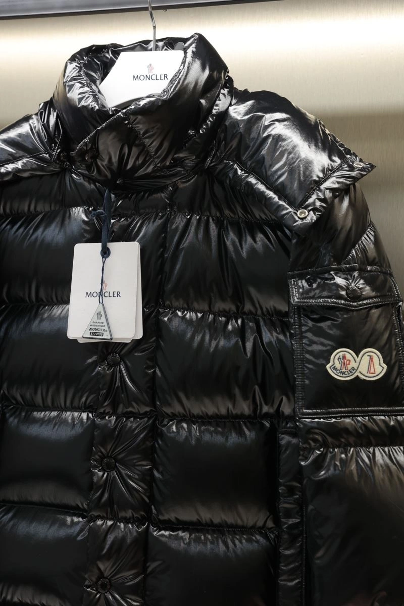 Moncler Down Jackets Tailored 143951