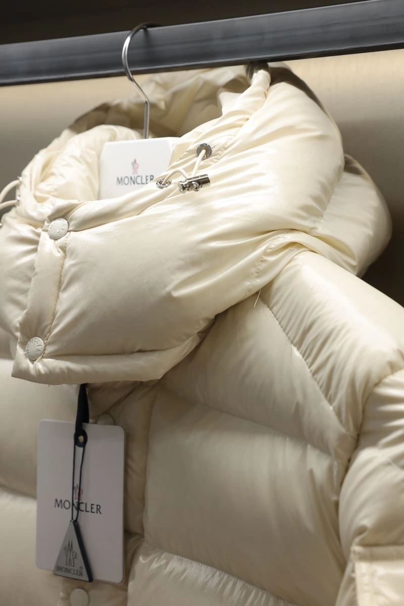 NewStyle Moncler Down Jackets 143948