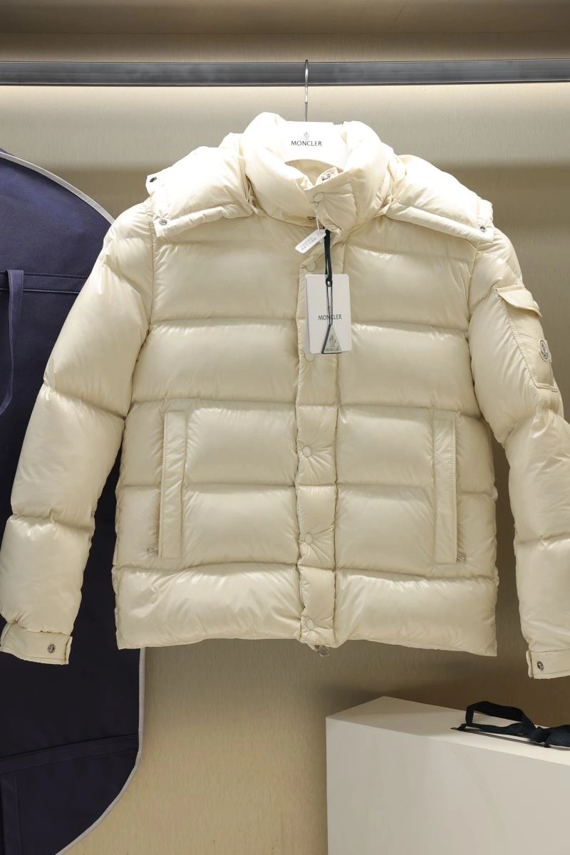 NewStyle Moncler Down Jackets 143948