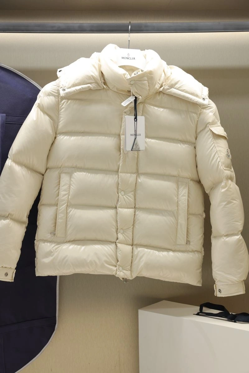 NewStyle Moncler Down Jackets 143948