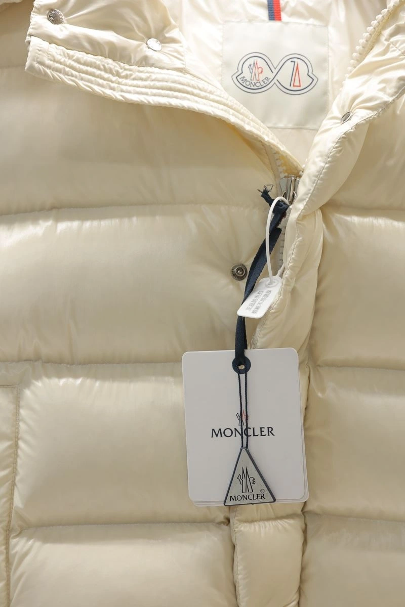 NewStyle Moncler Down Jackets 143948