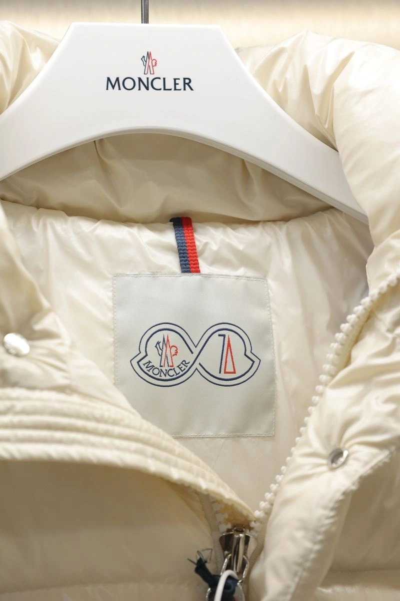 NewStyle Moncler Down Jackets 143948
