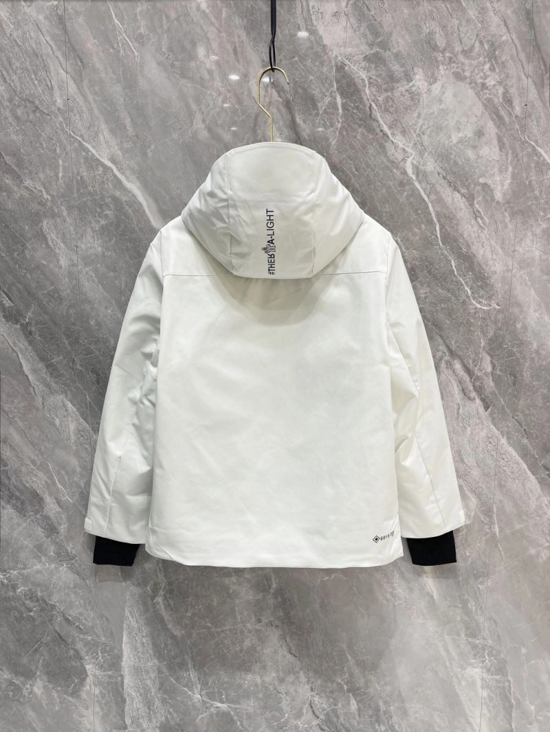 Moncler Down Jackets Fashionable 143941