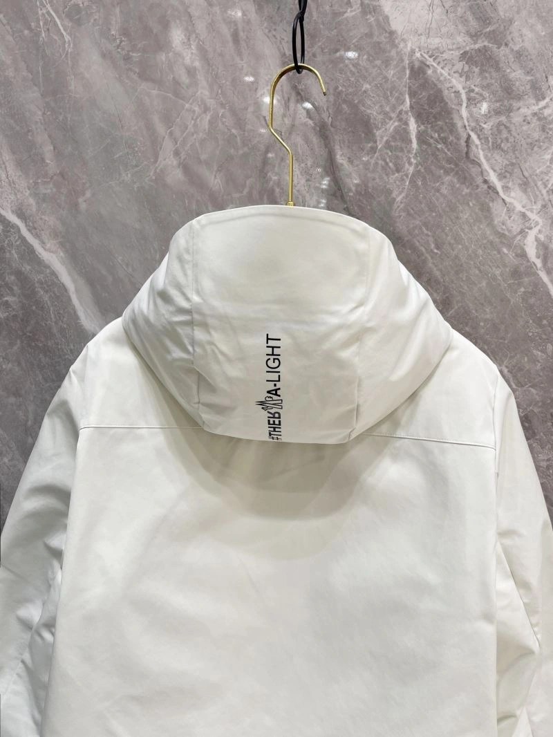 Moncler Down Jackets Fashionable 143941