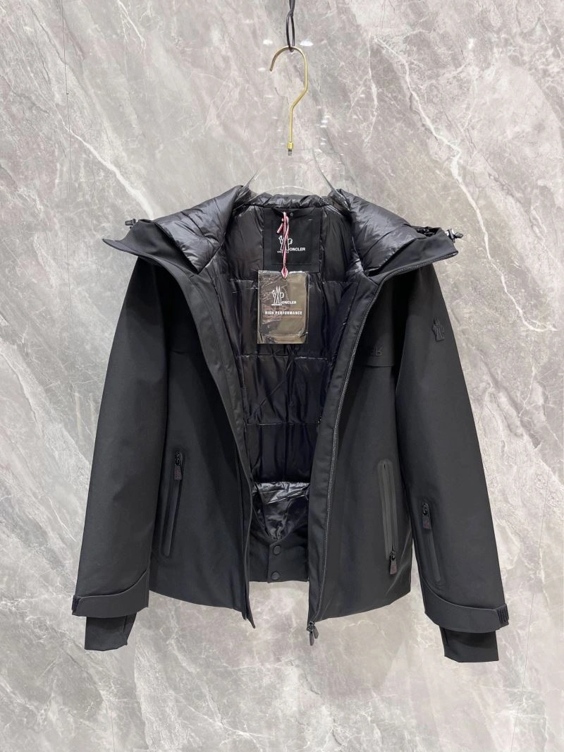 Moncler Down Jackets Soft 143942