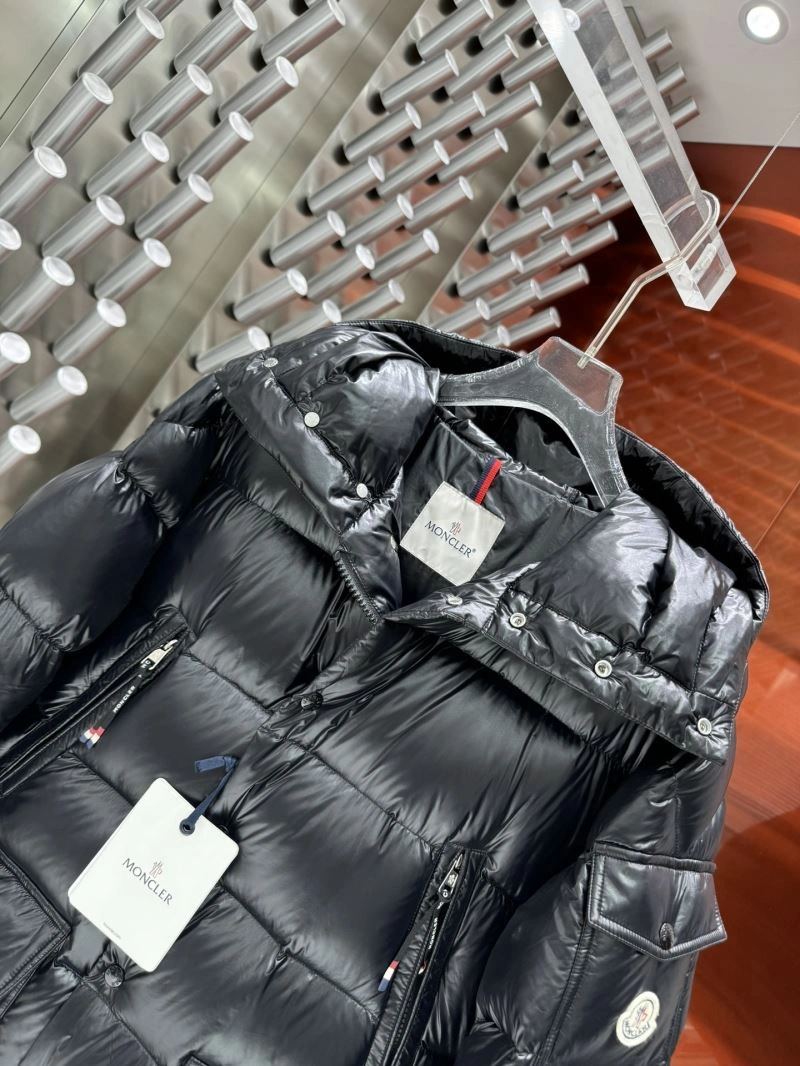 Moncler Down Jackets UrbanChic 143931