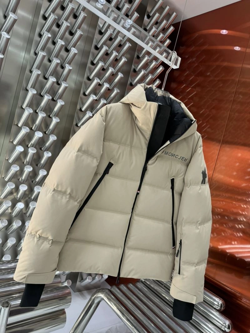 Moncler Down Jackets Classic 143935