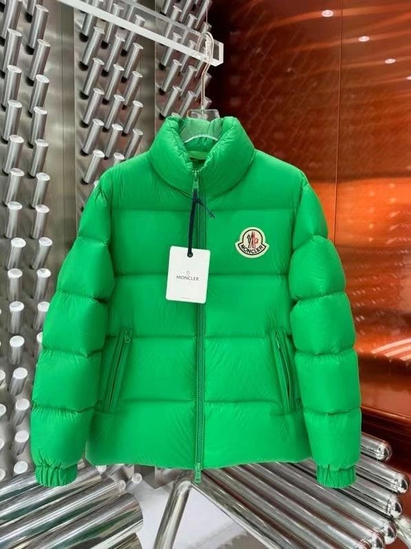 Moncler Down Jackets Youthful 143915