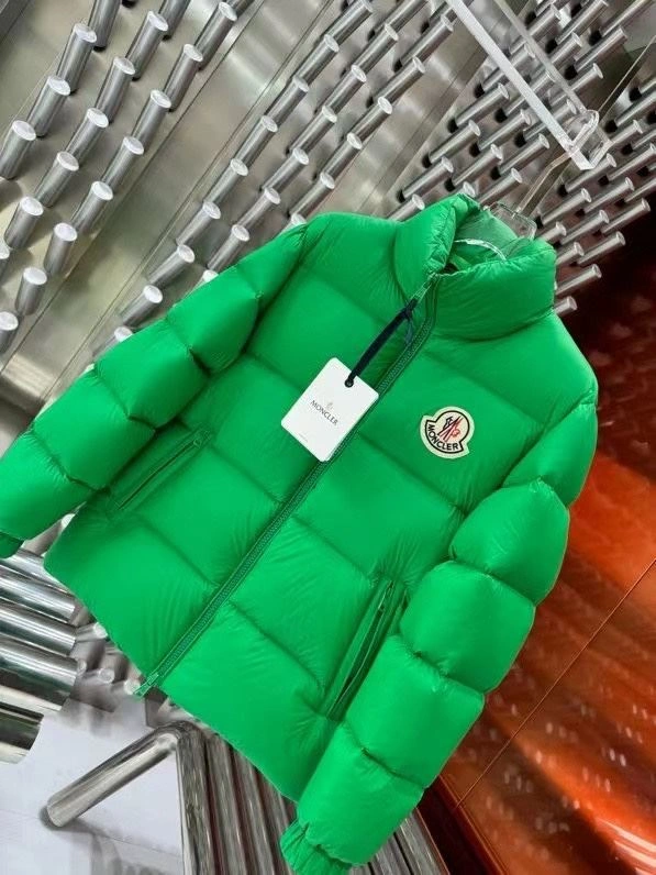 Moncler Down Jackets Youthful 143915