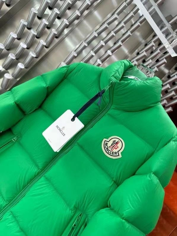 Moncler Down Jackets Youthful 143915