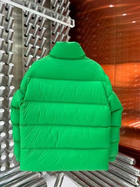 Moncler Down Jackets Youthful 143915