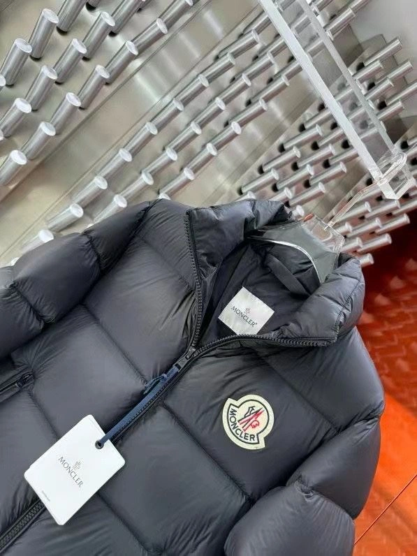 Neat Moncler Down Jackets 143921