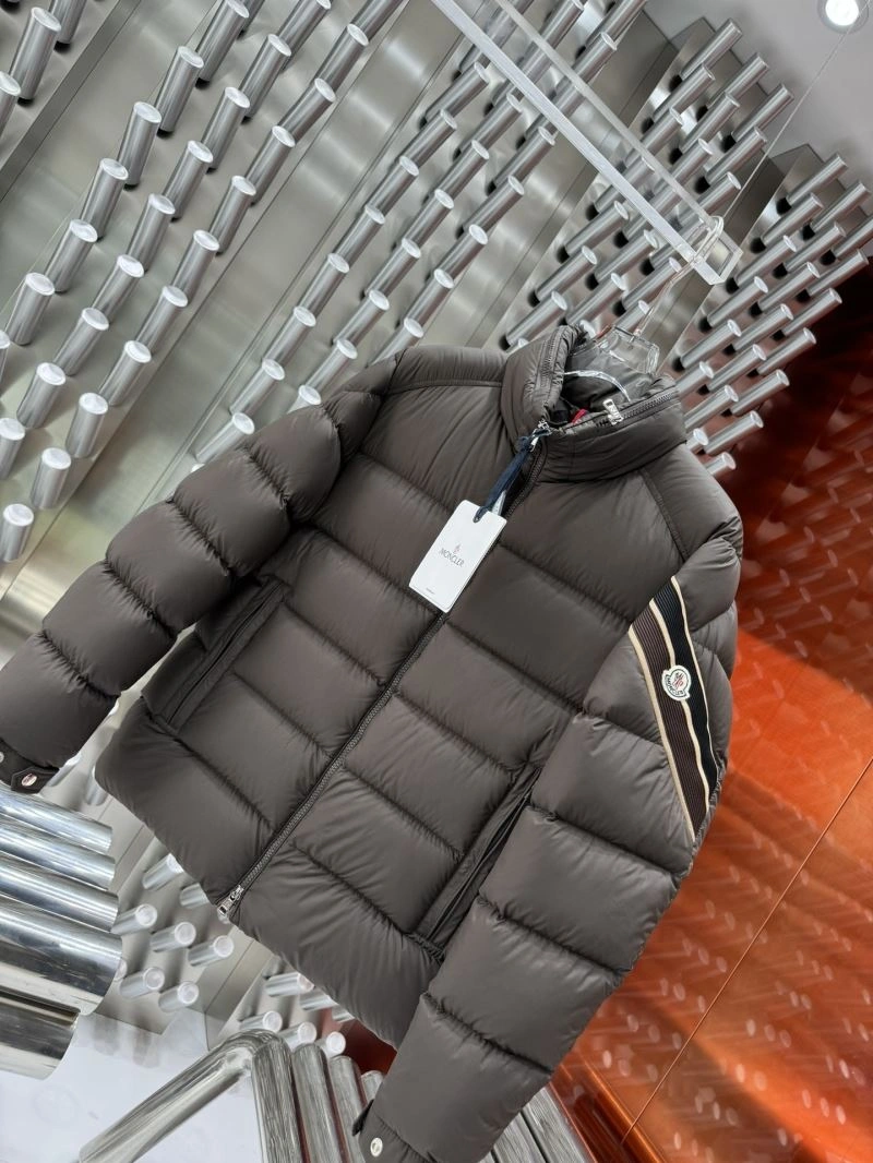 Moncler Down Jackets Comfortable 143917