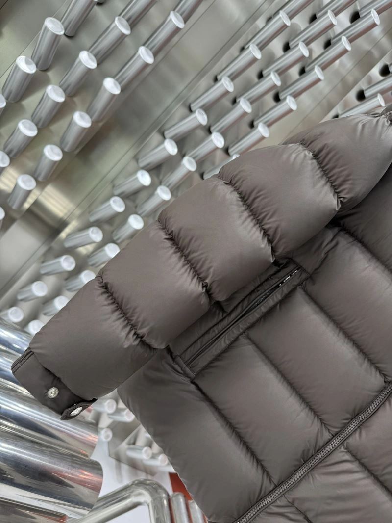 Moncler Down Jackets Comfortable 143917