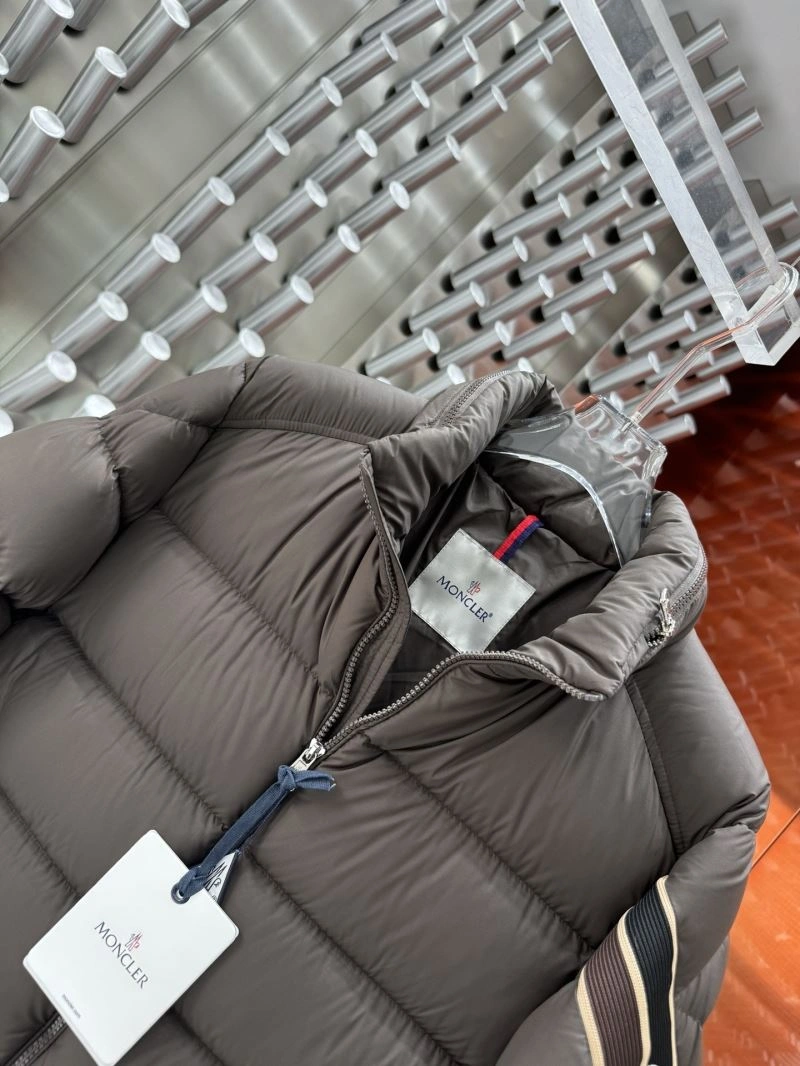 Moncler Down Jackets Comfortable 143917