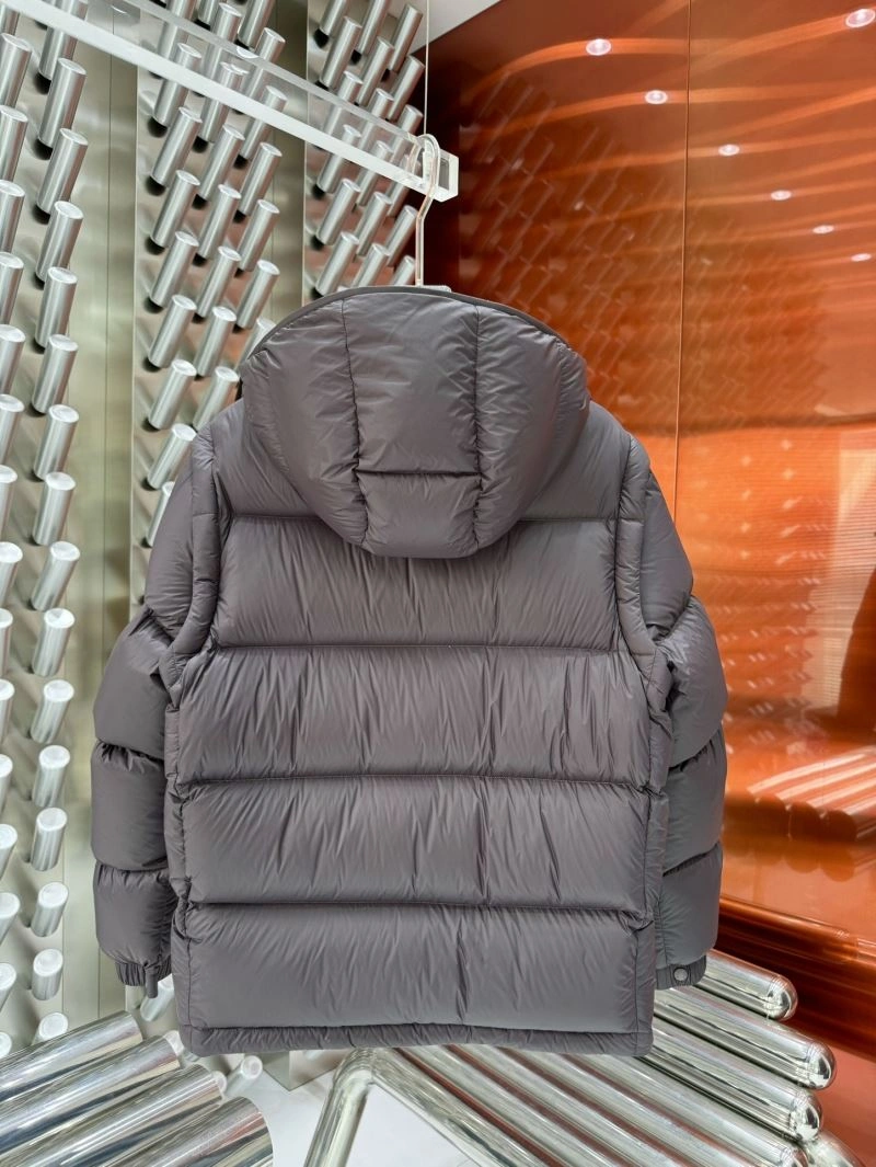 Moncler Down Jackets FreshLook 143913