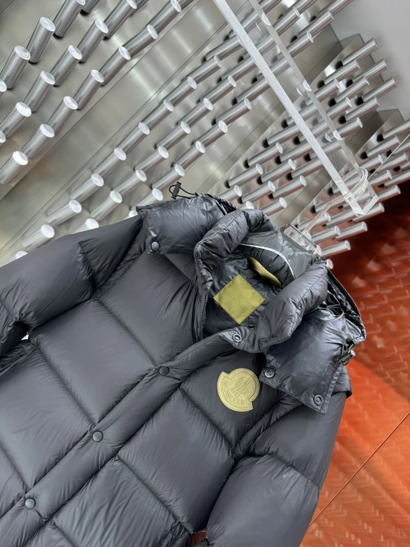 Moncler Down Jackets Resilient 143936
