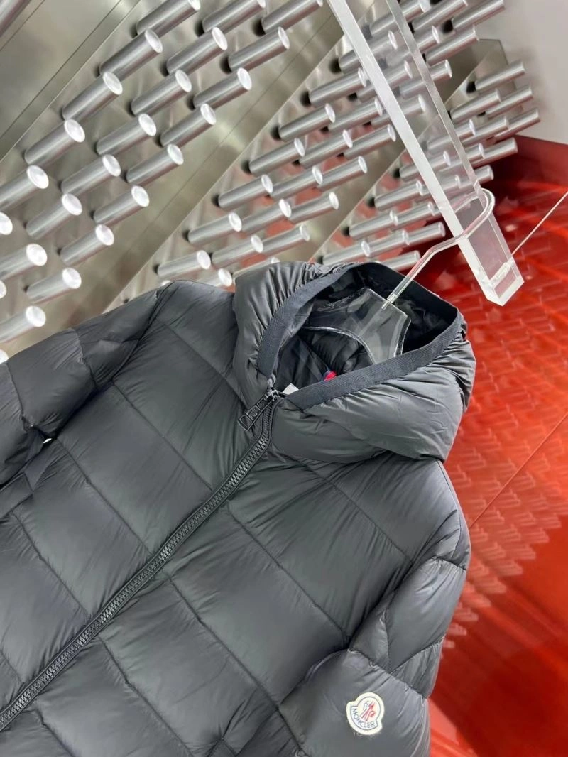 Casual Moncler Down Jackets 143906
