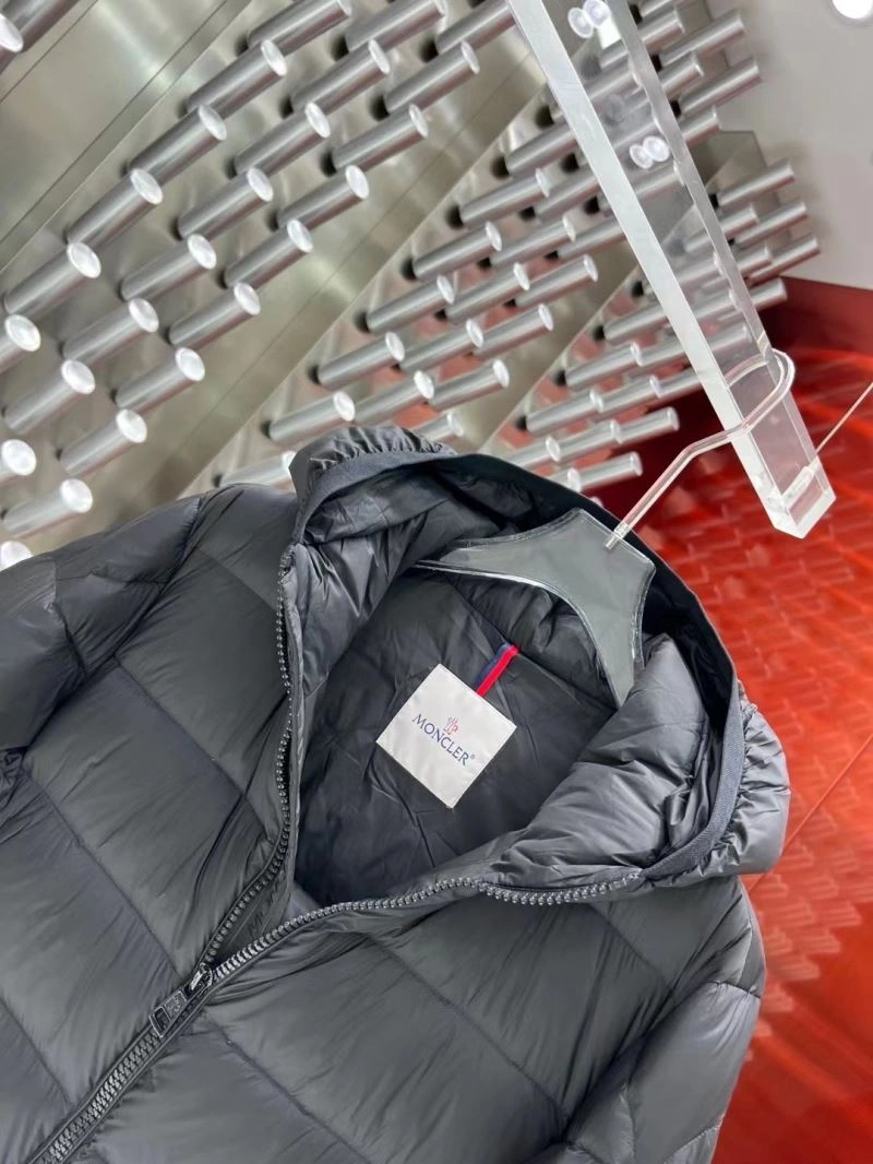 Casual Moncler Down Jackets 143906