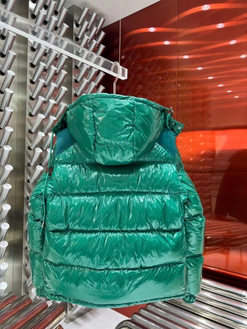 Moncler Down Jackets Chic 143907