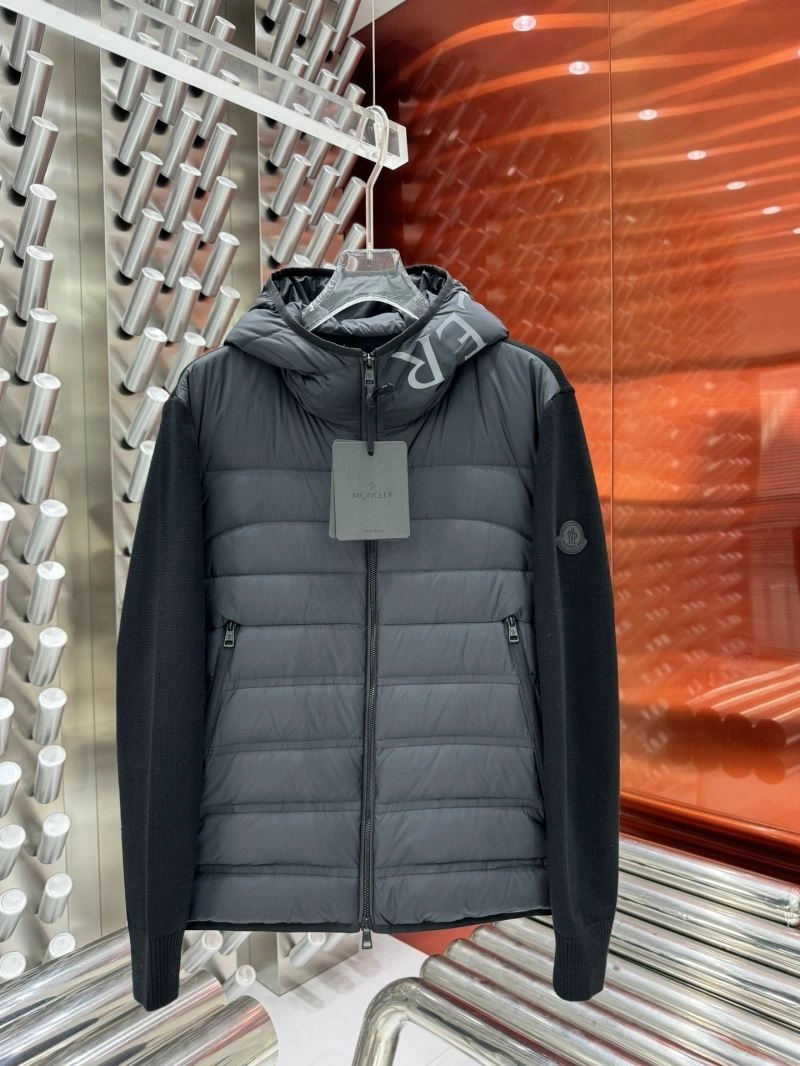 Moncler Down Jackets EasyMatch 143908