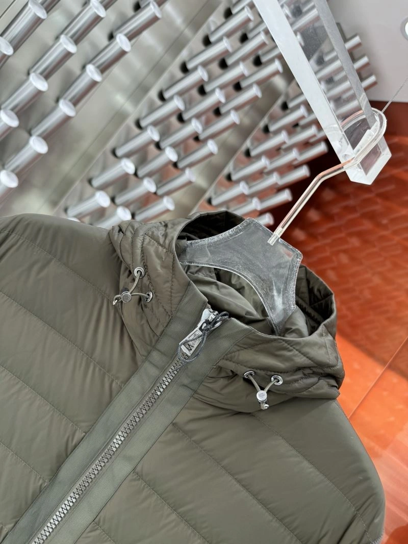 Breathable Moncler Down Jackets 143901