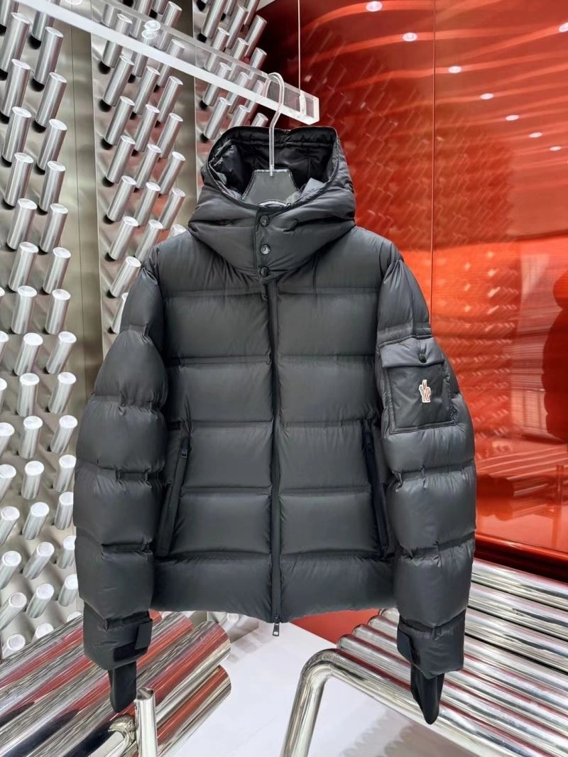 Chic Moncler Down Jackets 143899
