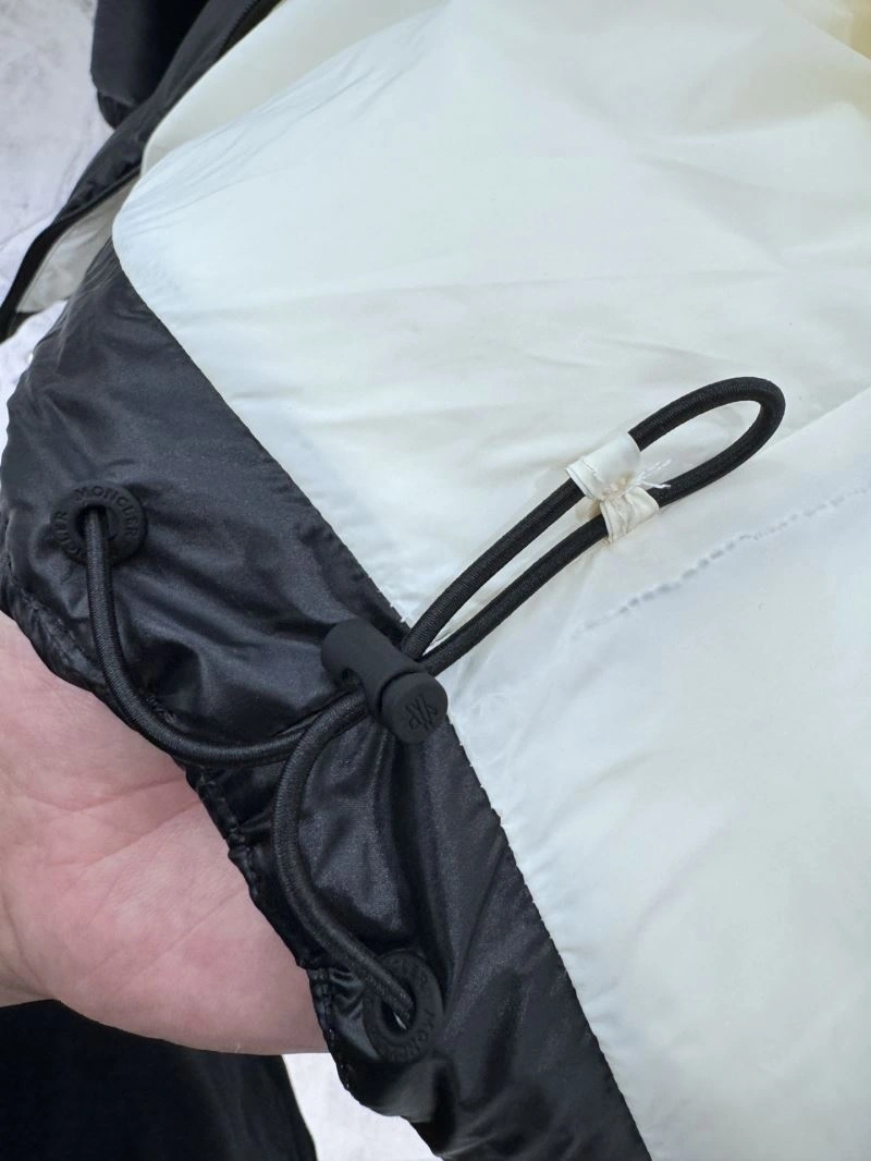 Moncler Down Jackets Cozy 143890