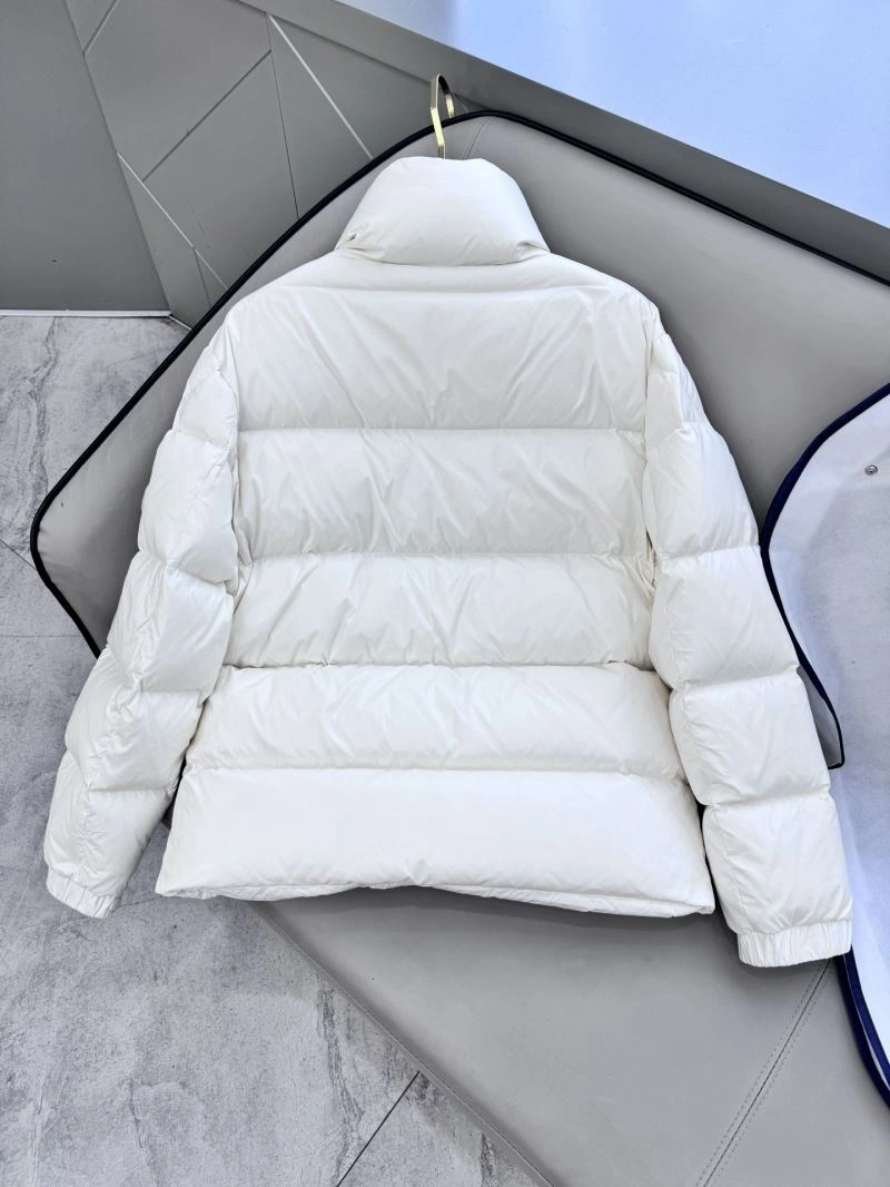 Stretchable Moncler Down Jackets 143902
