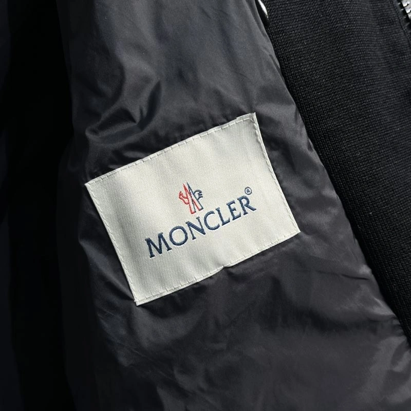 Moncler Down Jackets Contemporary 143886
