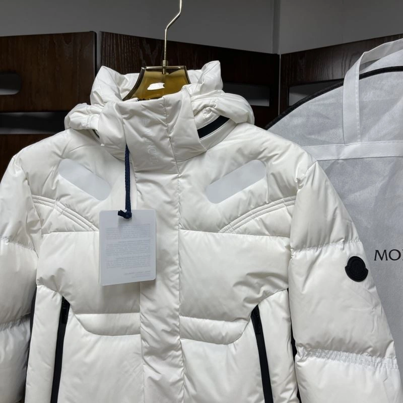 TravelReady Moncler Down Jackets 143897