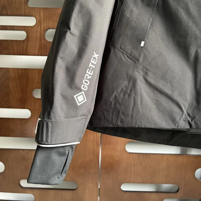 SunProtective Moncler Down Jackets 143867