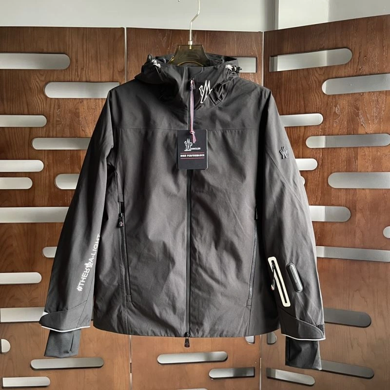 UrbanChic Moncler Down Jackets 143870