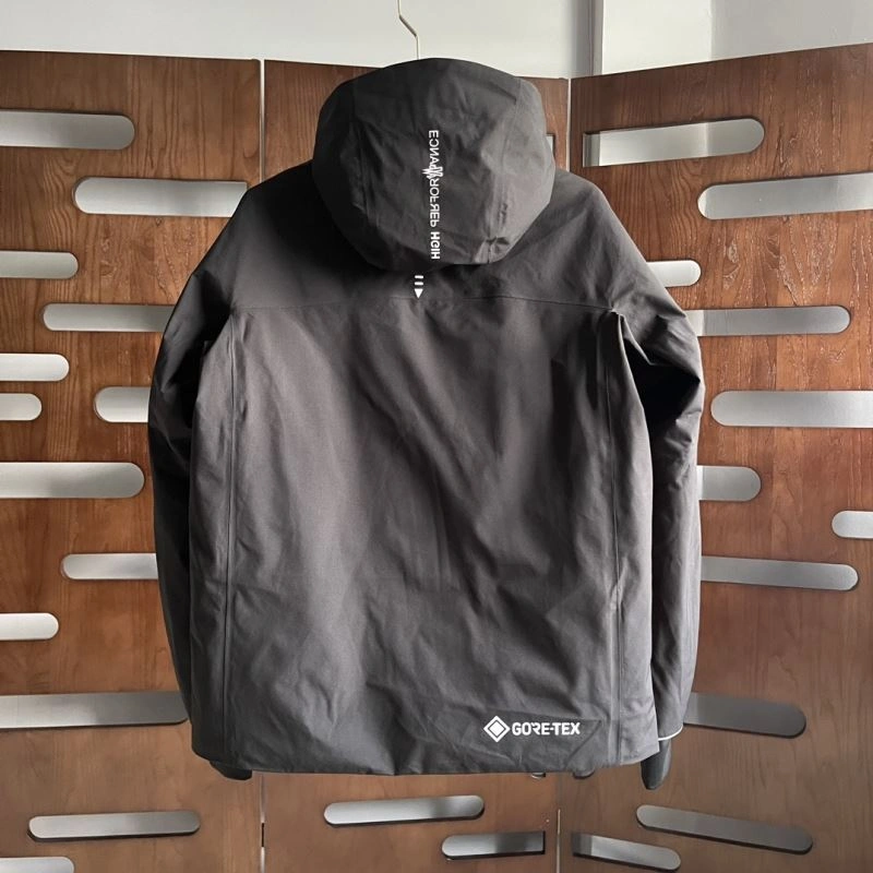 UrbanChic Moncler Down Jackets 143870