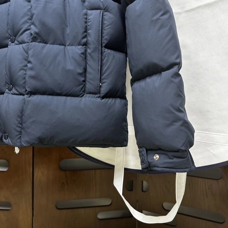 Moncler Down Jackets EasyMatch 143877