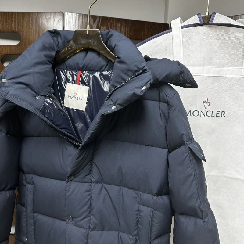 Moncler Down Jackets EasyMatch 143877